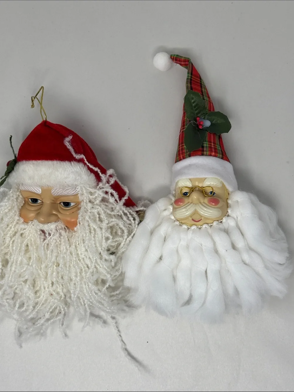 SANTA HEAD PLASTIC FACE CHRISTMAS ORNAMENTS LOT OF 2 VINTAGE HOLIDAY